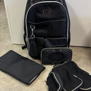 Itsy Ritzy Diaper Bag Backpack Boss Black